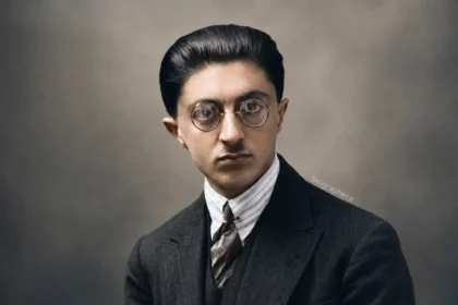 صادق هدایت