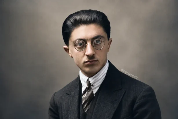 صادق هدایت